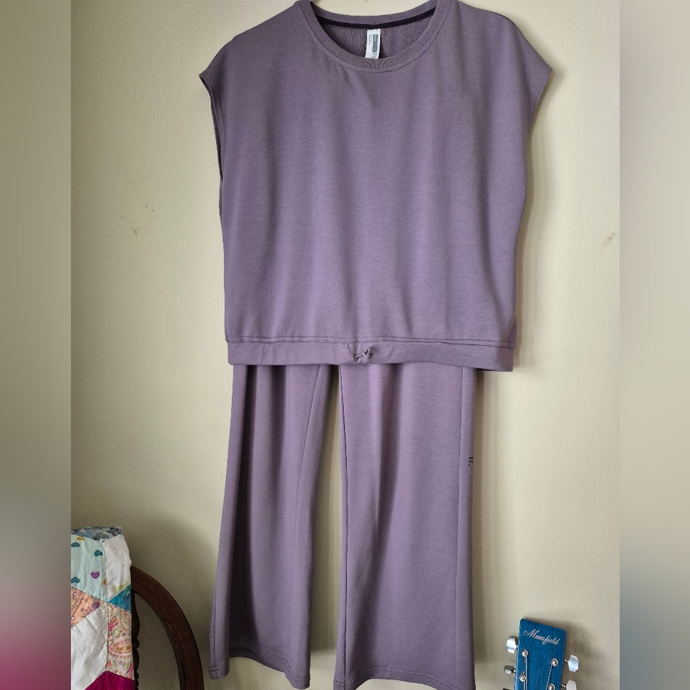 FREE FWD Purple Lounge Set